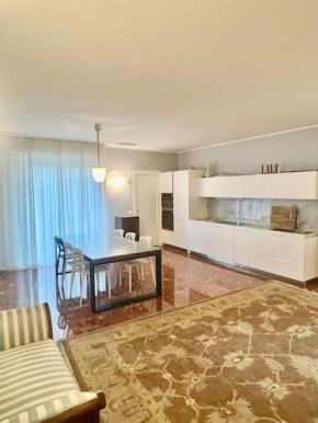 Centro storico grande casa moderna Verona